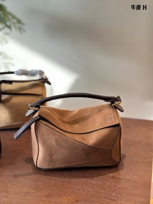 Loewe suede puzzle - Image 8