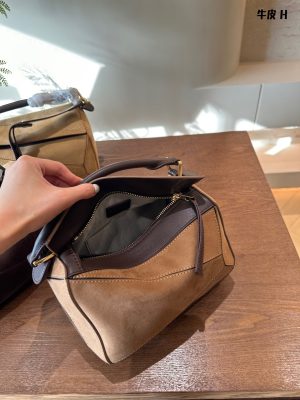 Loewe suede puzzle - Image 5
