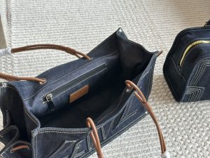 Vintage Loewe canvas bag - Image 3