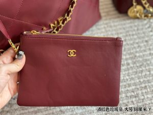 CHANEL garbage bag - Image 3