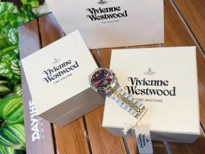 Plum purple quartz watch - Image 3
