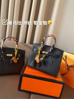 Hermès Birkin Bag(black) - Image 5