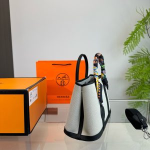 HERMES Tote Garden Bag - Image 9