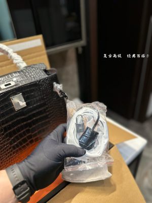 Hermès Kelly Bag - Image 4